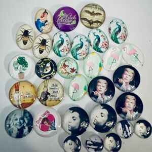 30 pcs Various Cabochons, NWT